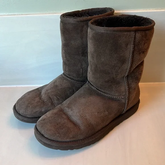 UGG classic short boots chocolate brown - Picture 4 of 11